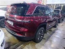 جیپ گراند شیرۆکی